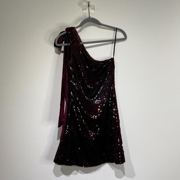 Burgundy Sequined Mini Dress - Picture 4 of 5